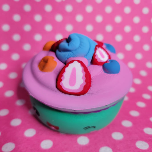 Happy Cupcake Slow Rise Squishy