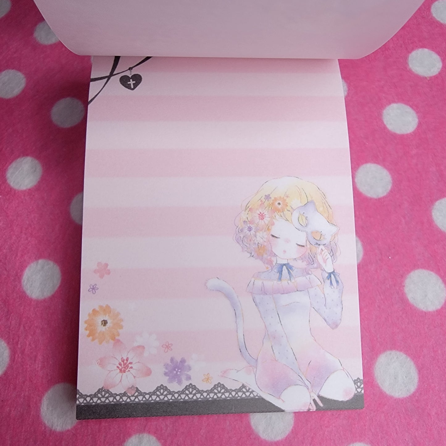 Kamio, Flowery Kiss Cat Girl Small Memo Pad